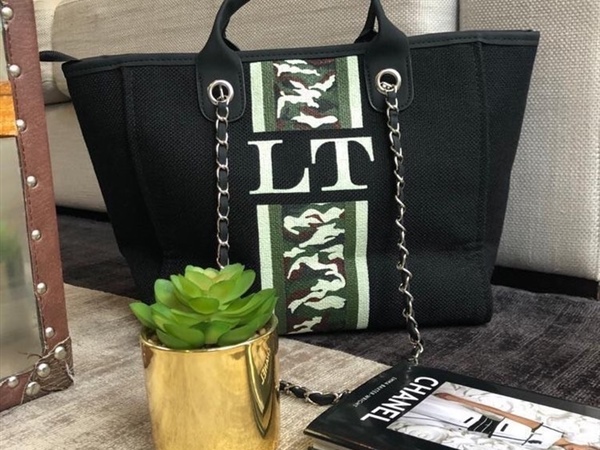 Personalised camo tote